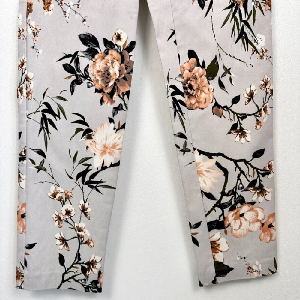 Laura Womens Pull On Pant Size 4 Gray Floral Stretch Slim Leg NWT - Picture 4 of 10